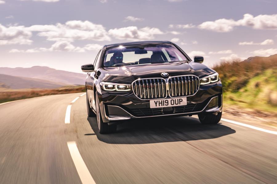  BMW 730Ld (G12) 2019 года  (UK) (фото 16 из 36)